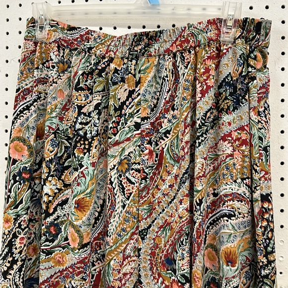 Vince Camuto multi color skirt - Picture 4 of 4